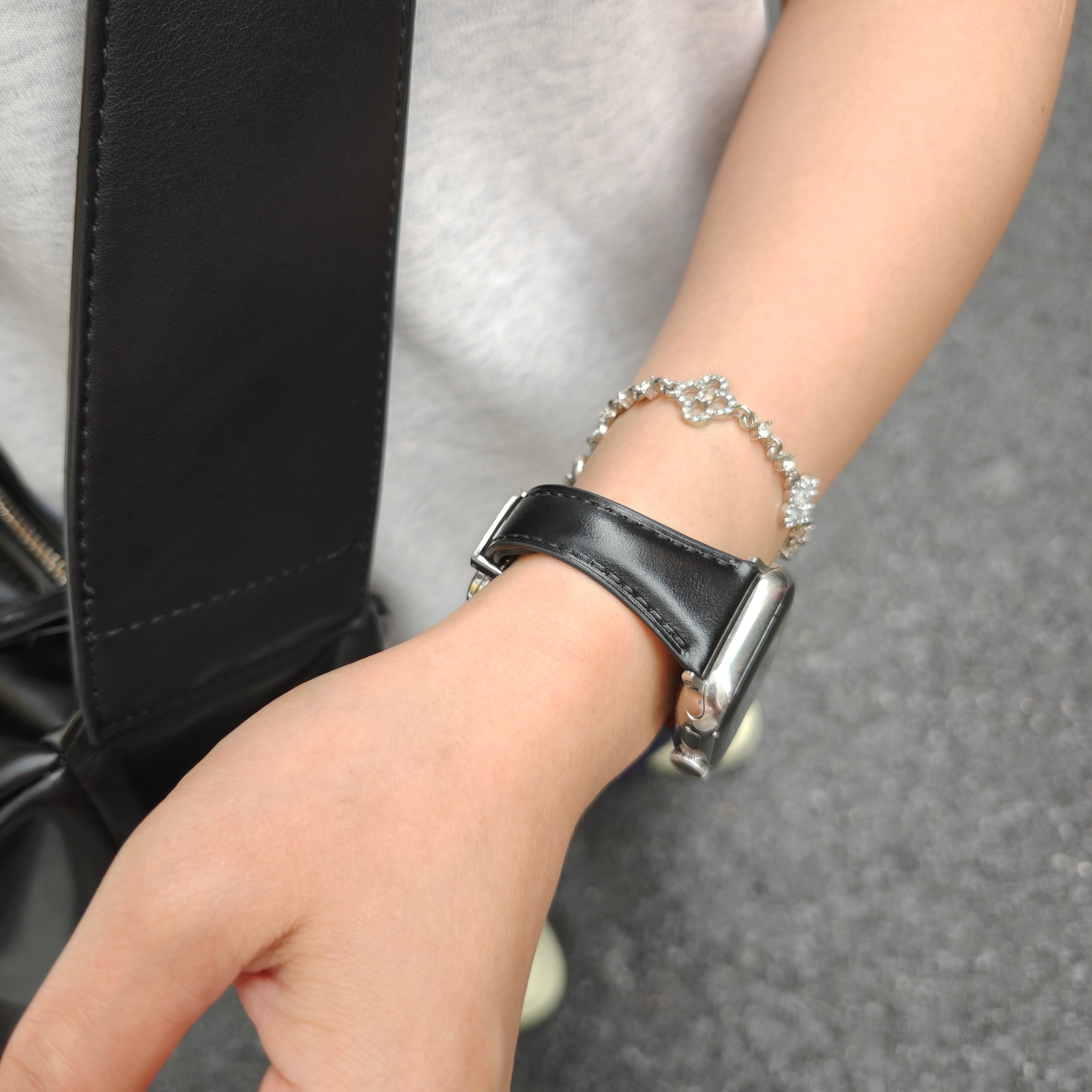 Bracelet Lisse Cuir de Veau avec Trèfle